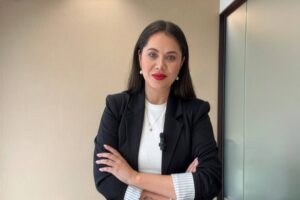 Directora habla sobre cuanto cuesta un aumento de pecho
